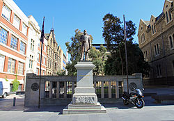 RMIT University City Campus (Building 4).jpg